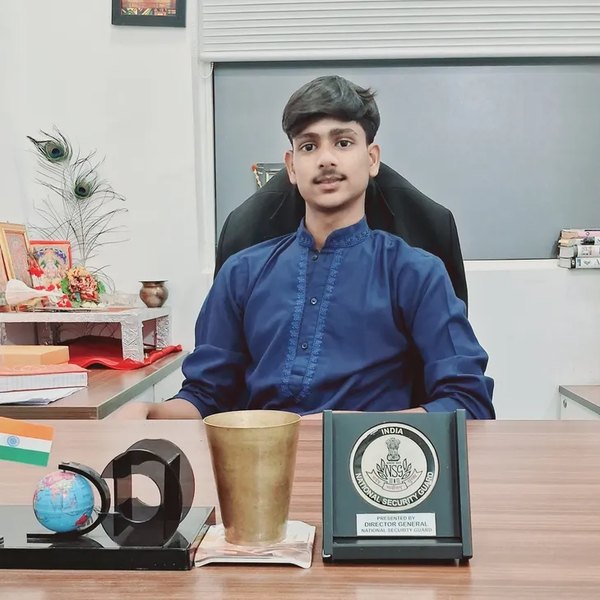 Mr. Sudhanshu Raj